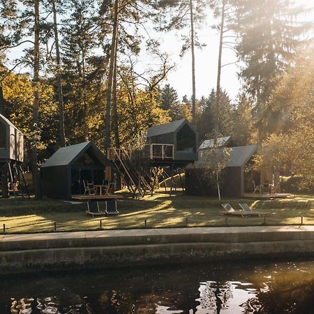 Luxury Glamping Chocolate Village Марібор Екстер'єр фото