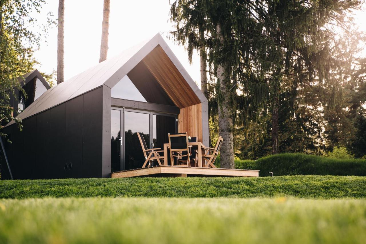 Luxury Glamping Chocolate Village Марібор Екстер'єр фото