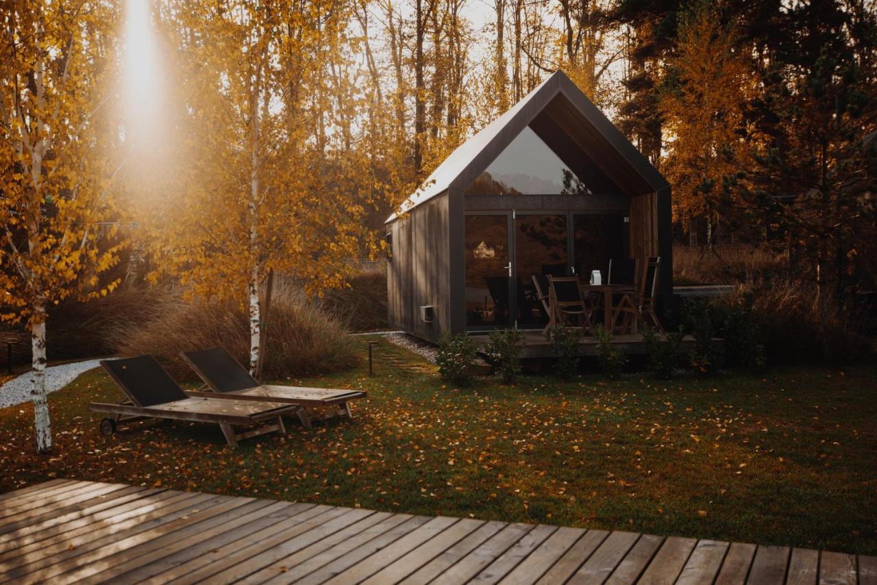 Luxury Glamping Chocolate Village Марібор Екстер'єр фото
