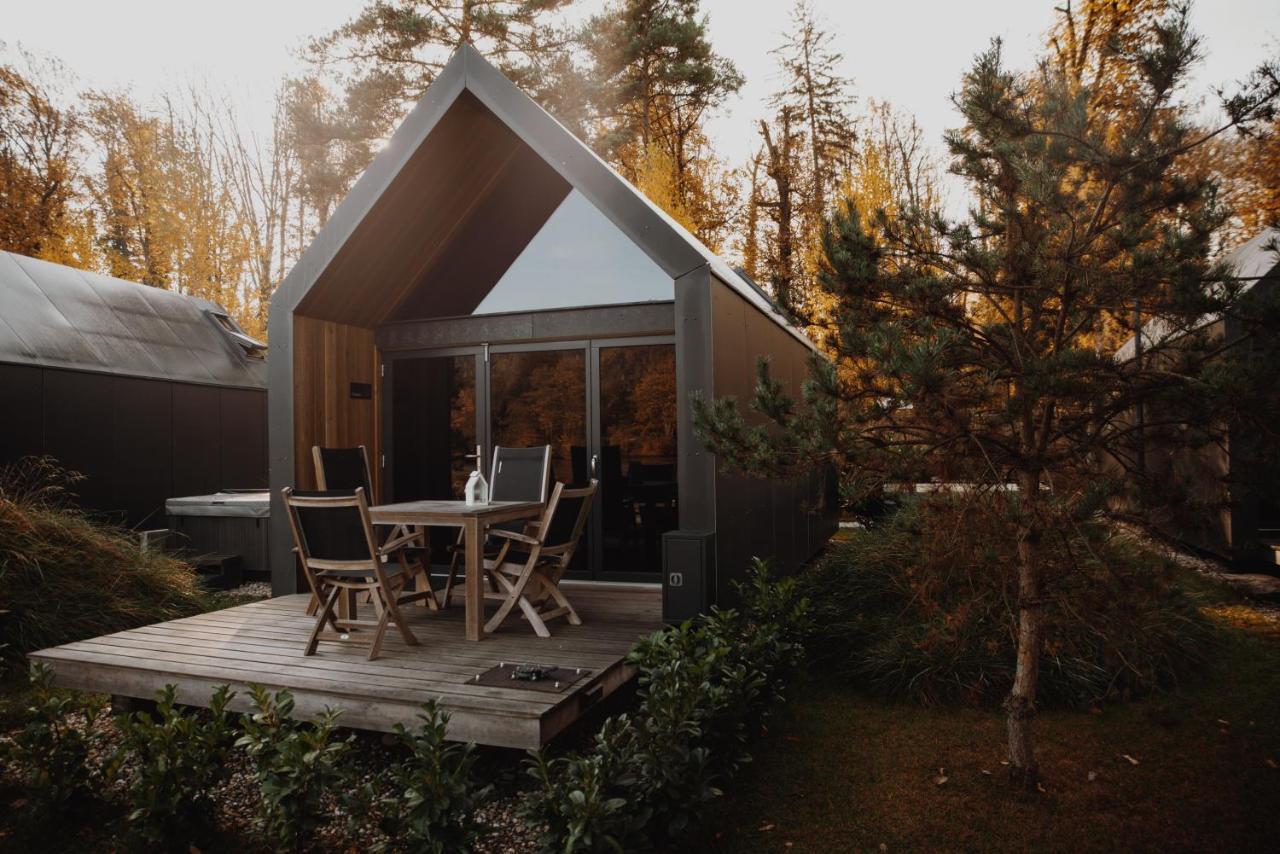Luxury Glamping Chocolate Village Марібор Екстер'єр фото
