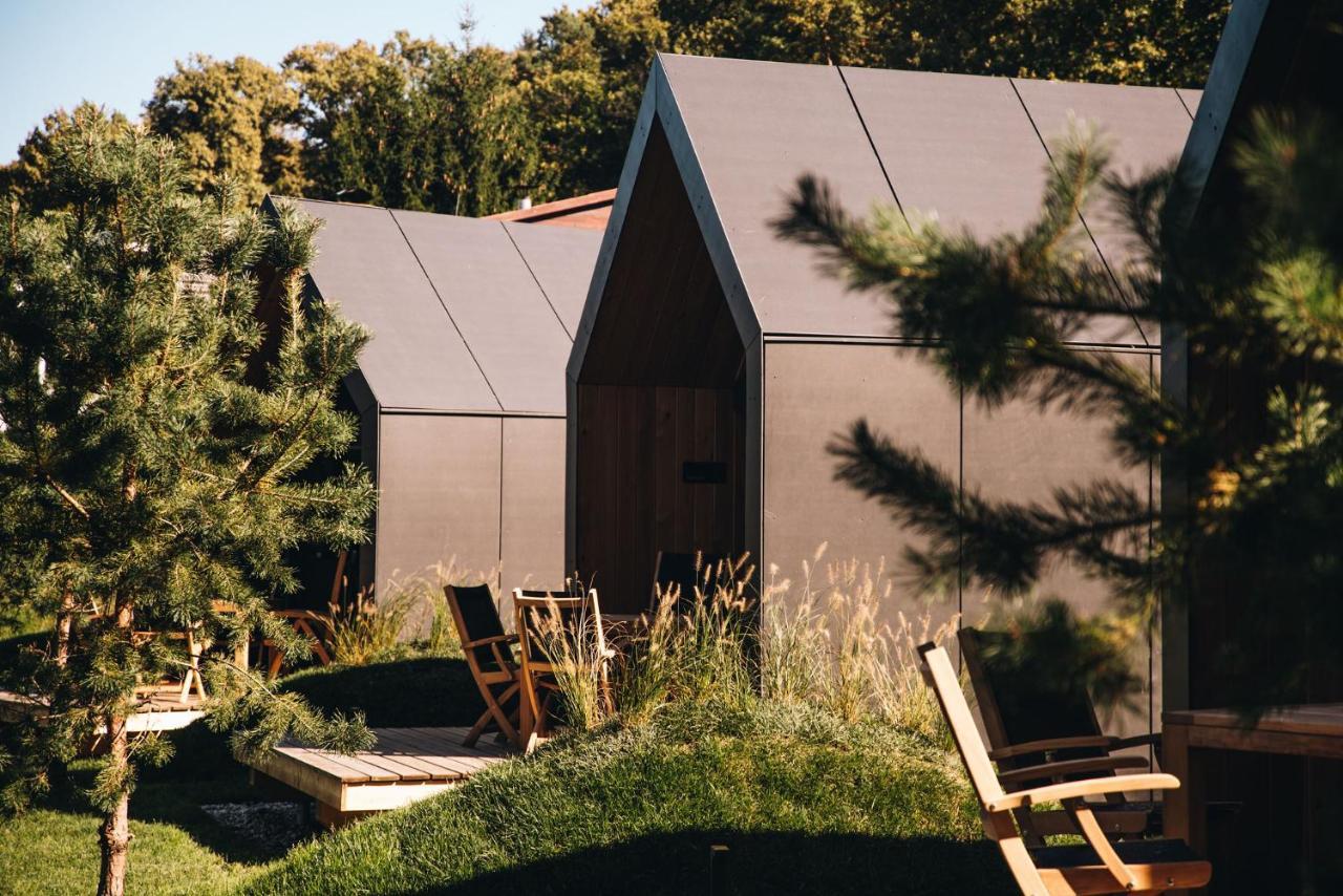 Luxury Glamping Chocolate Village Марібор Екстер'єр фото