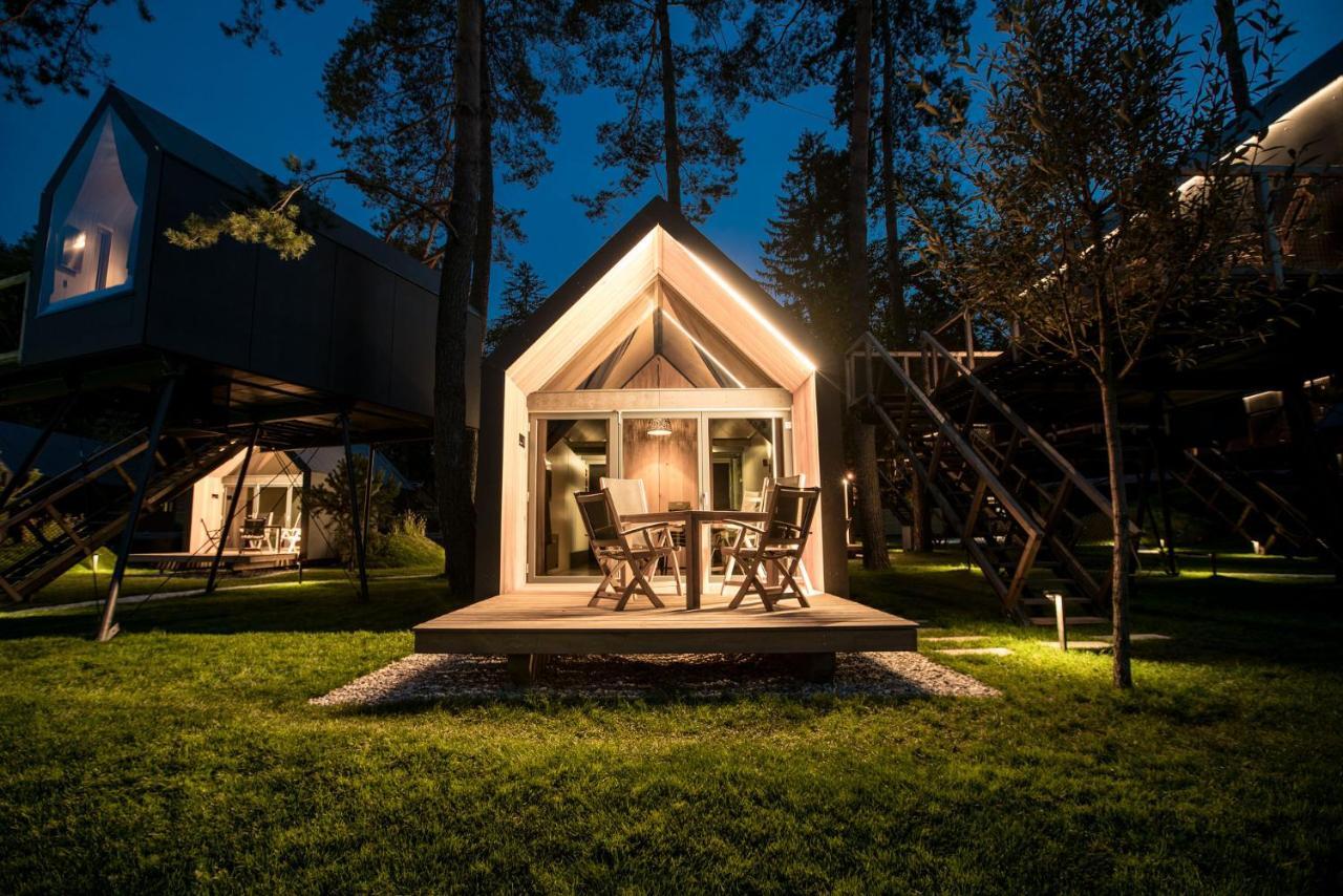 Luxury Glamping Chocolate Village Марібор Екстер'єр фото