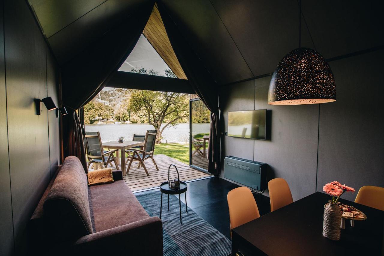 Luxury Glamping Chocolate Village Марібор Екстер'єр фото